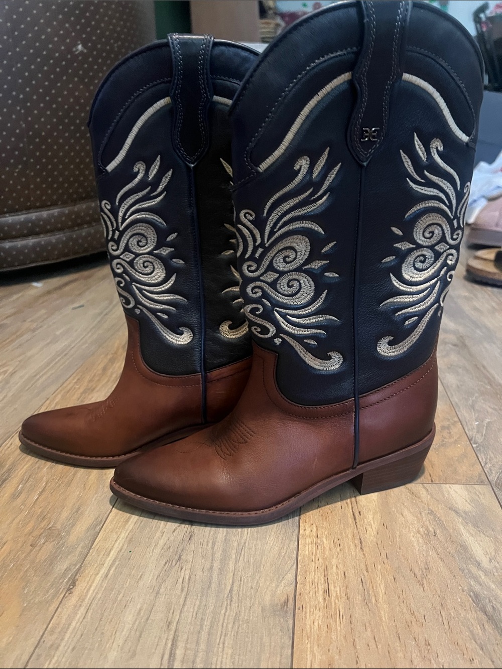 Women’s Sam Edelman Robbie Boots size 8 NEW